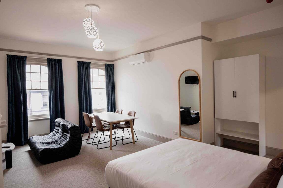 1 Schlafzimmer, Bügeleisen/Bügelbrett, WLAN