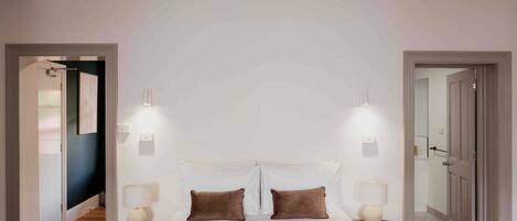 1 bedroom, iron/ironing board, WiFi