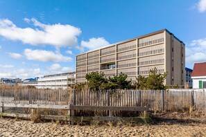 Exterior - Oceanfront 2 Bed/2 Bath, Sleeps 8 (Ocean City)