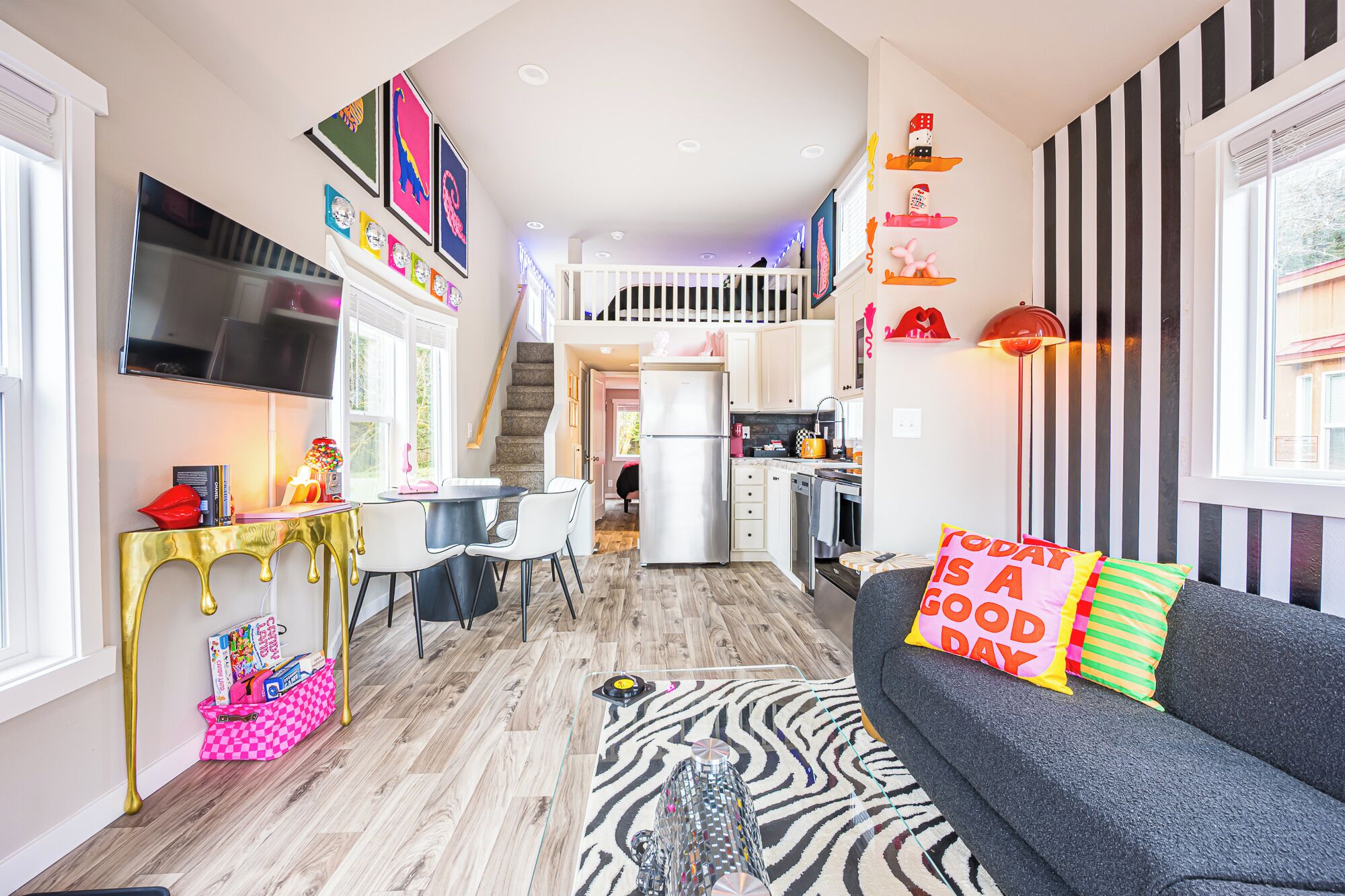 スマートテレビ、書庫