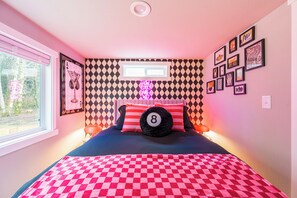 2 chambres, fer et planche à repasser, lit parapluie, Wi-Fi gratuit