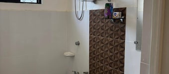 Cozy 2-bedroom bungalow in amazing General Santos City with AC and free parking