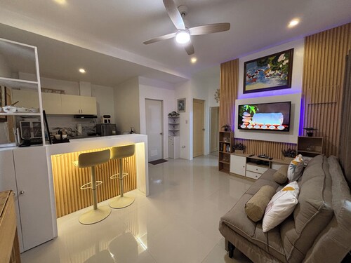 Cozy 2-bedroom bungalow in amazing General Santos City with AC and free parking