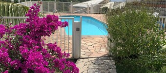 Quiet, comfortable house- 2 air-conditioned bedrooms- close to Sainte Luce