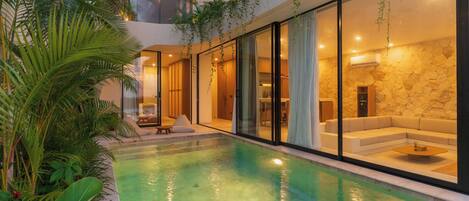 Outdoor pool, pool loungers