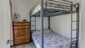 2 chambres, accès au Wi-Fi (inclus), literie fournie