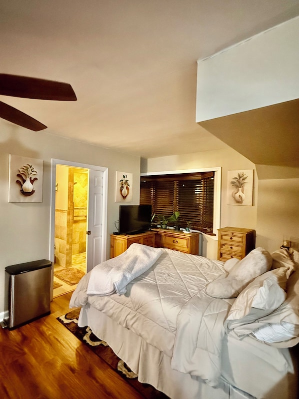 WiFi, bed sheets, wheelchair access - Cozy Mother–Daughter Efficiency Private Entrance Quiet Residential Setting (Boonton)