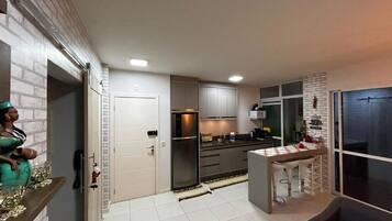 Family Apartment, 2 Bedrooms, Balcony, City View | Interior