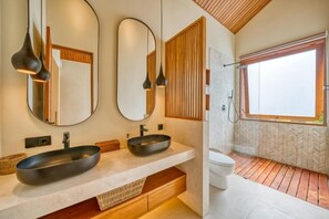 Luxury Villa, Lanai | Bathroom - Socis Del Boti Villas (Ungasan)
