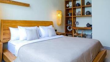 Luxury Villa, Lanai | Iron/ironing board, free WiFi