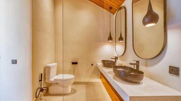 Vila Mewah, beranda | Kamar mandi