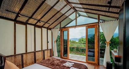 Nirata Treehouse Kintamani
