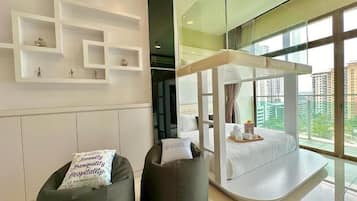 Deluxe Studio, 2 Katil Ratu (Queen), Balcony, Lake View | Langsir/tirai gelap terus, seterika/papan seterika, Wi-fi percuma