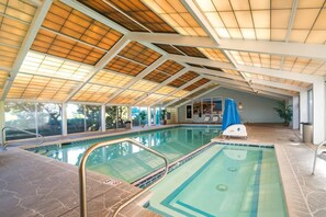 Pool - Oceanfront Condo w/VIEWS|Hot Tub|Pool|Beach Access (Atlantic Beach)