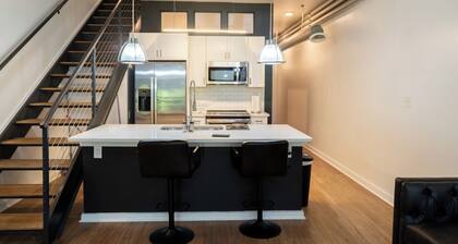 Luxurious 2 Bedroom Loft @ Atlantic Station, Atlanta Midtown