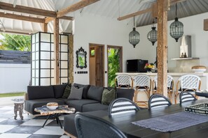 Villa | Dining room - Luxe Bali 1 Villa by Betterplace (Seminyak)