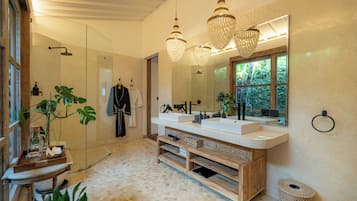 Villa | Bathroom
