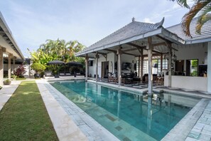 Private pool - Luxe Bali 1 Villa by Betterplace (Seminyak)