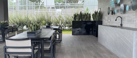 Outdoor dining
