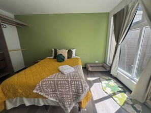 3 habitaciones, tabla de planchar con plancha y wifi gratis 