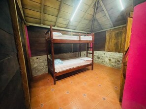 2 chambres, draps fournis