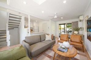 TV - Riverside Retreat, Noosaville (Noosaville)