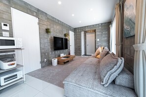Basic House | Living area - Hale Twelve AB (Miyakojima)