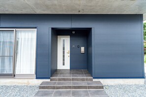Exterior detail - Hale Twelve AB (Miyakojima)