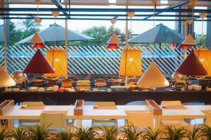 Dining - Swiss-Belcourt Serpong (Tangerang Selatan)