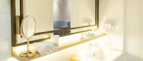 Junior Suite | Bathroom