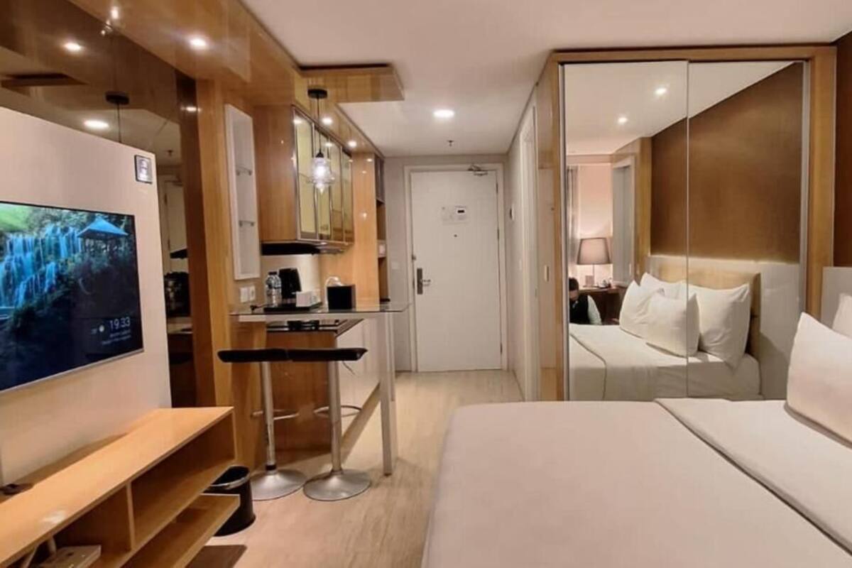 Deluxe Studio | In-room safe, free WiFi