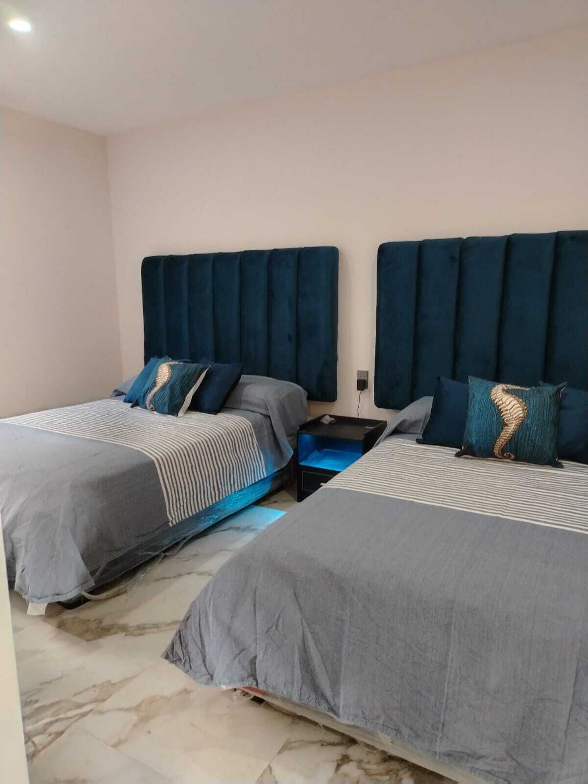 Standardværelse - 2 dobbeltsenge | Mørklægningsgardiner, lydisolering, strygejern/strygebræt, gratis Wi-Fi