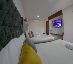 Master Suite 7