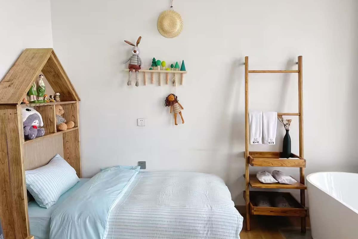 Senior Room, Lake View | Free minibar, desk, blackout curtains, iron/ironing board