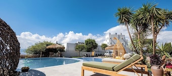 ทะเลสาบฟูเซียน หลานซาน ซู แอนท์ เนสต์ โฮมสเตย์