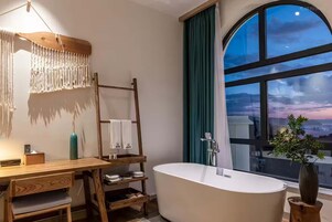 Quarto casal sênior, vista para o lago | Vista do quarto