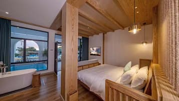 Signature Double Room, Balcony, Courtyard View | Free minibar, desk, blackout drapes, iron/ironing board