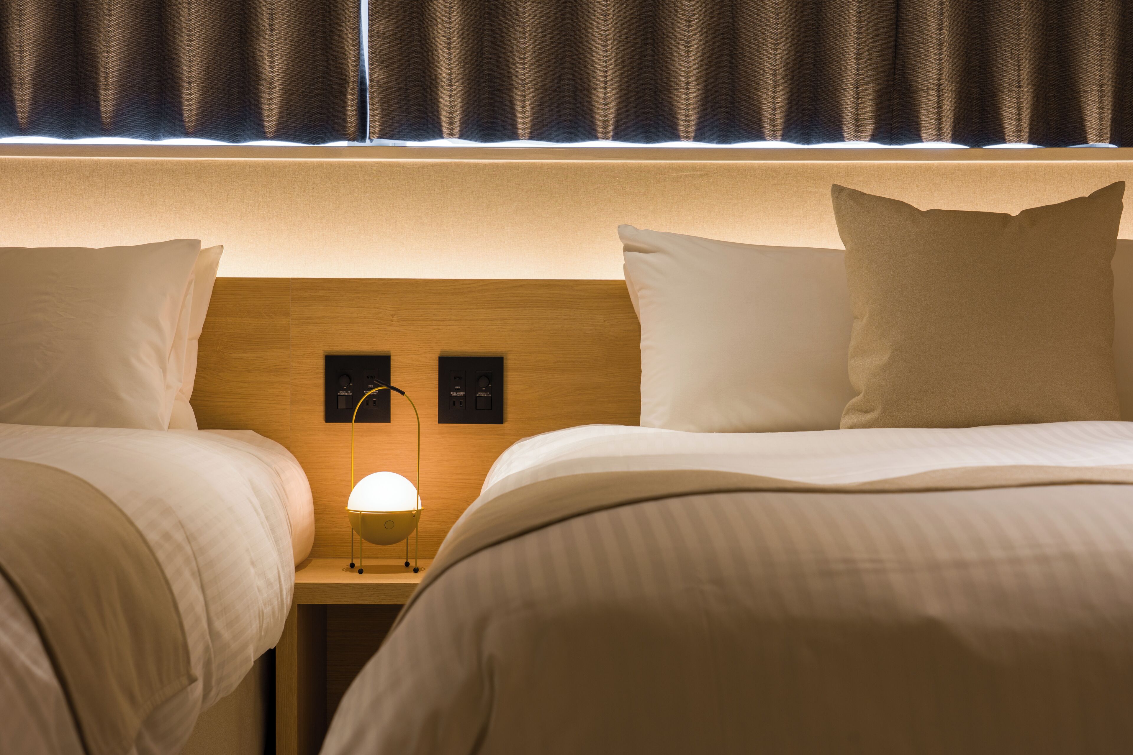 Individually decorated, desk, free cribs/infant beds, free WiFi