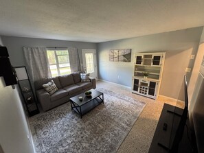 Smart TV - Comfortable 2BR Sarasota Home Near Downtown, Beaches & Museums (Sarasota)