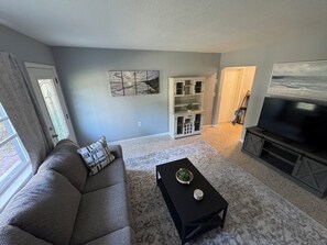Smart TV - Comfortable 2BR Sarasota Home Near Downtown, Beaches & Museums (Sarasota)