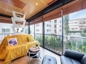Interior - 1-Br Apartment in Cannes, Peaceful, Seaside Atmosphere (Cannes)