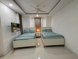 Iron/ironing board, WiFi, bed sheets - Ocho Rios Luxe Island Getaway (Ocho Rios)