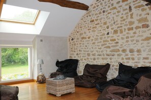 Interior - Aux Sources du Paradis (FAYL-BILLOT)