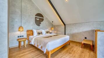 Iron/ironing board, free WiFi