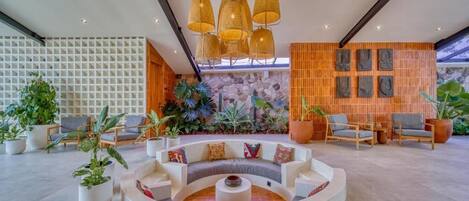 Standard Villa, Balcony, Pool View | Interior