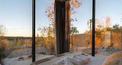 Moss:Zen Mirror Cabin, Pool, Sunset Views, Firepit