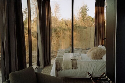 Moss:Zen Mirror Cabin, Pool, Sunset Views, Firepit