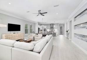 Living area - Costa Blanca on 30A- POOL, Golf Cart, Pets, Beach Toys, 10min WalkToBeach (Inlet Beach, FL)