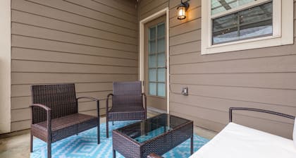 Perfect Family Retreat Minutes from Met and Finley Center