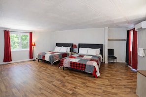 Superior Quadruple Room | Free WiFi